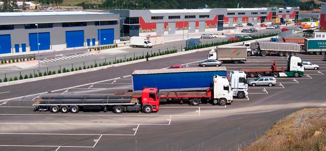 Acondicionamiento de las parcelas para aparcamiento de camiones en Amorebieta